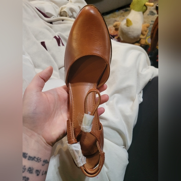 Elegant Brown Women's Heels Brand New - Picture 6 of 7